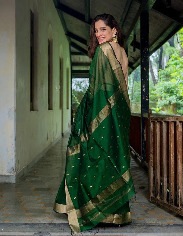 Navinya Saree