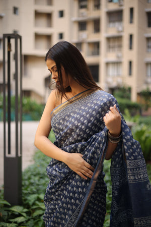 Neelam Saree