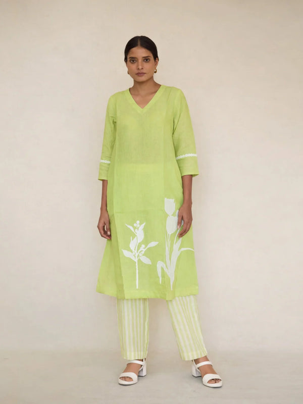 Green Linen Appliqué Kurta Set