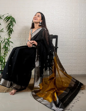 Chavi Saree